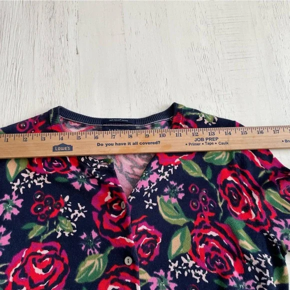 Lands End Sz S 6-8 NavyFloral Button Front Cardigan EUC - Picture 6 of 6